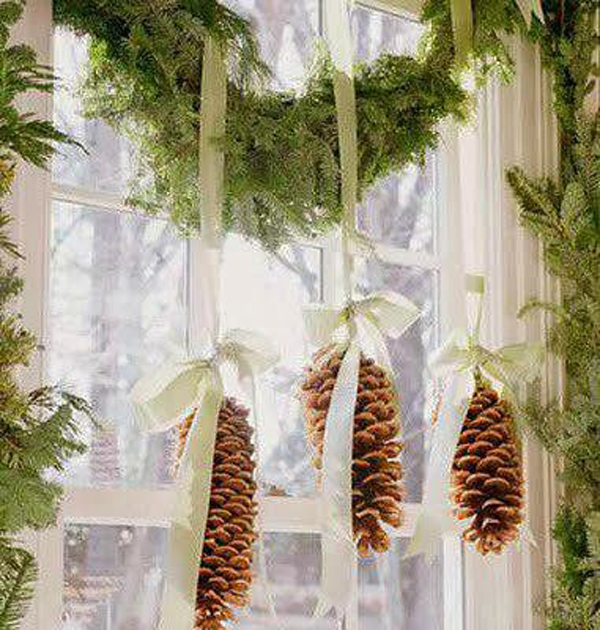natural-diy-christmas-window-decor-with-cones