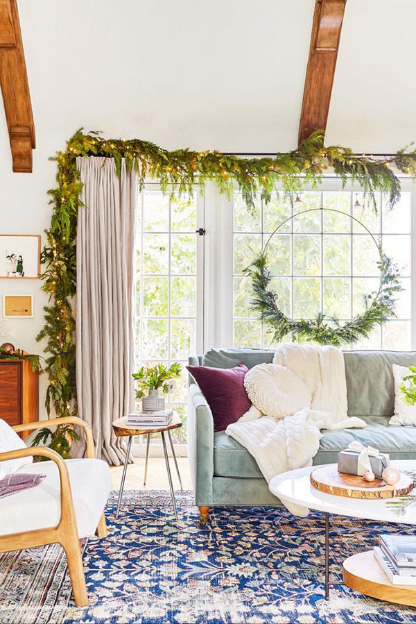 nature-and-beautiful-christmas-window-decor-for-living-room