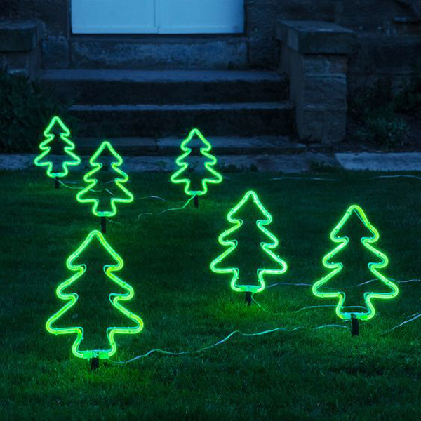 outdoor-christmas-lights-with-neon-tree