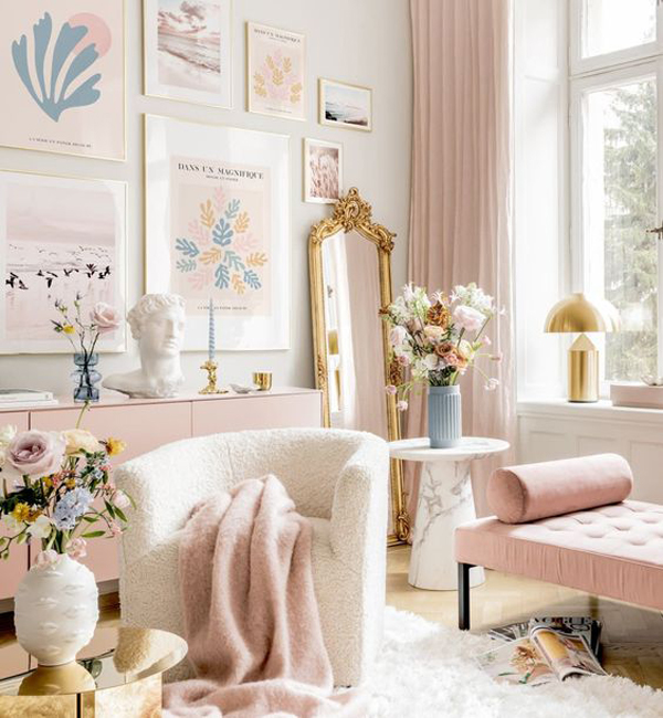 pretty-and-glam-pastel-gallery-wall-decor