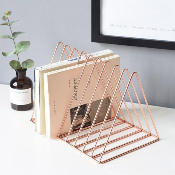 triangle-magazine-rack-design