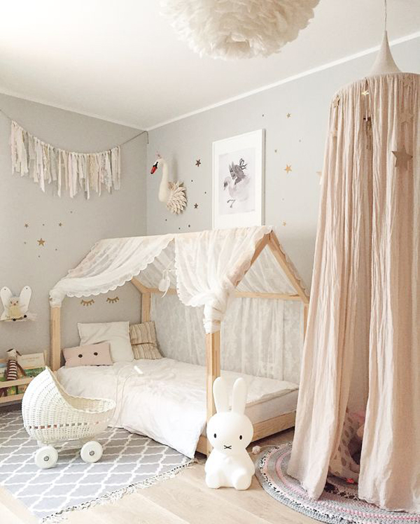adorable-floor-bedroom-design-for-little-girl