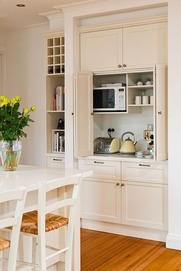 elegant-kichen-cabinet-with-microwave-shelf