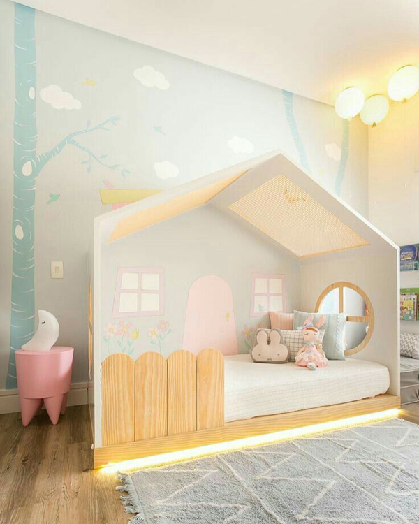 modern-house-floor-bed-for-little-girl