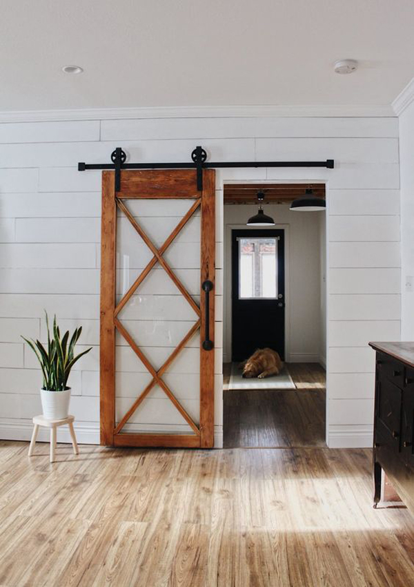 farmhouse-style-barn-door-design-without-header