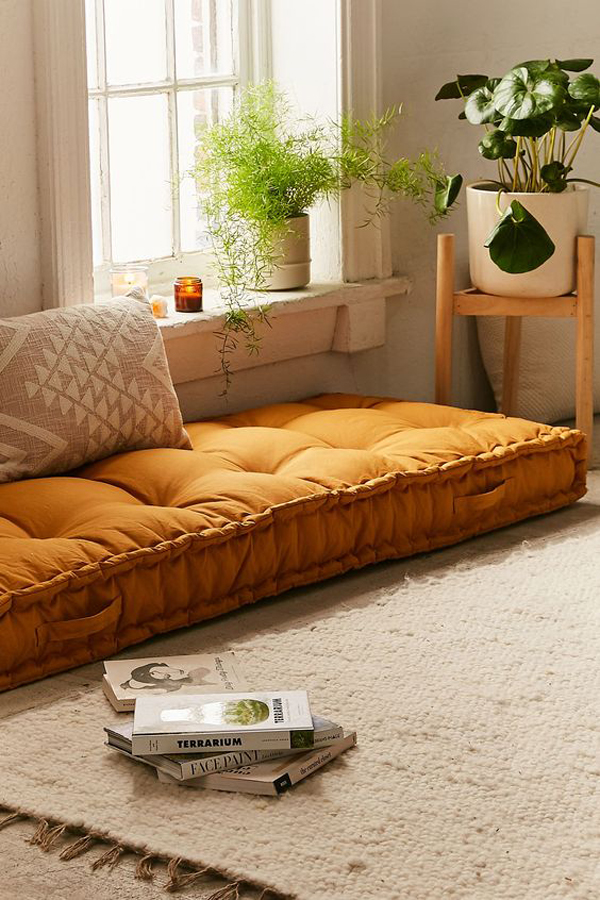 rohini-daybed-cushion-from-urban-outfitters