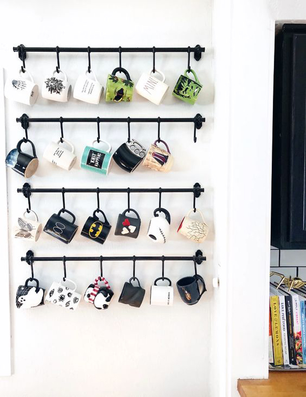 wall-mounted-coffee-mug-display-rack