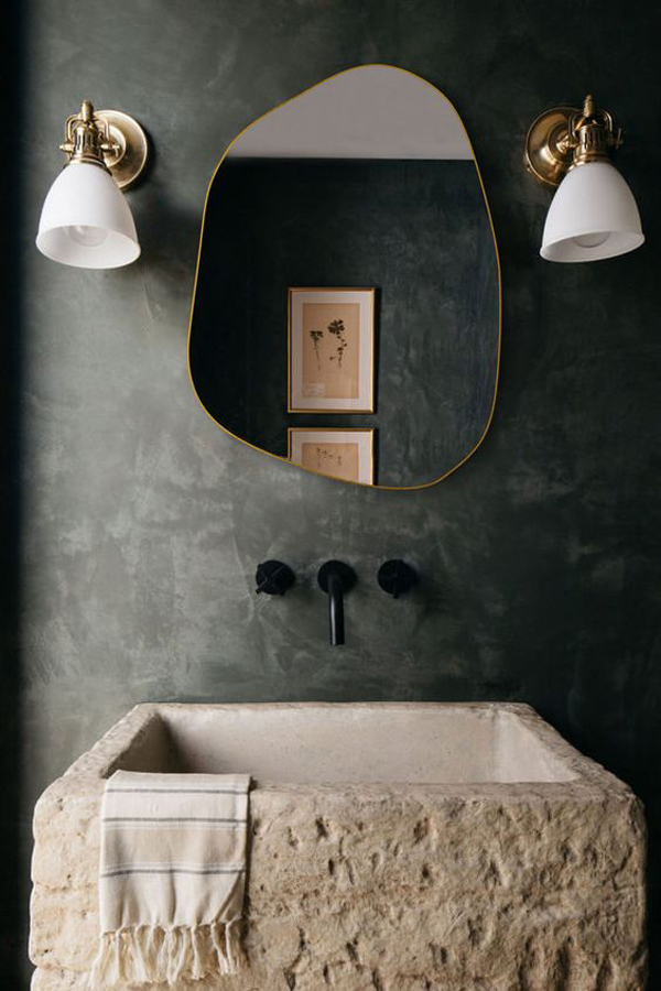 asymmetrical-bathroom-mirror-design