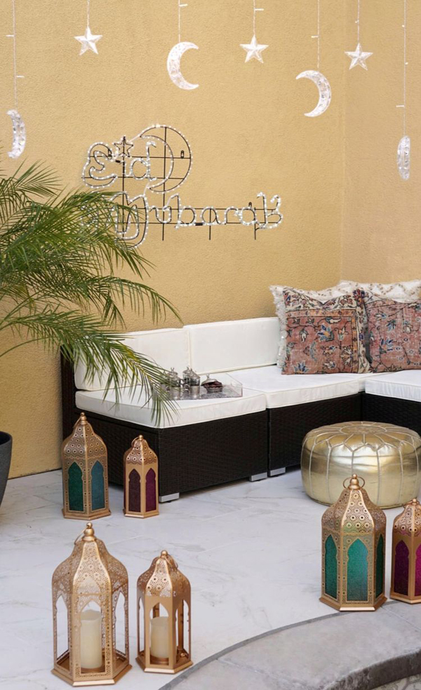 outdoor-ramadan-lounge-area-for-corner-patio