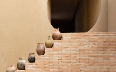 brick-staircase-with-jug-decor