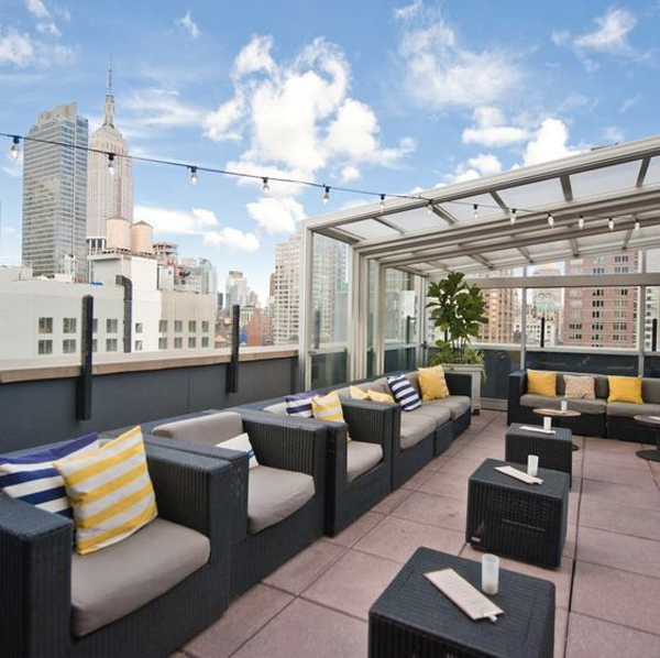 sandbar-rooftop-canopy-design-with-outdoor-furniture