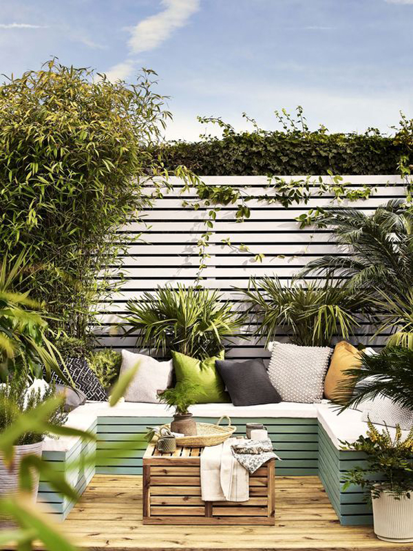 small-garden-patio-decking-ideas