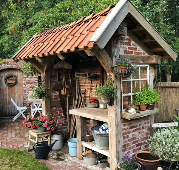 tiny-garden-shed-with-brick-wall