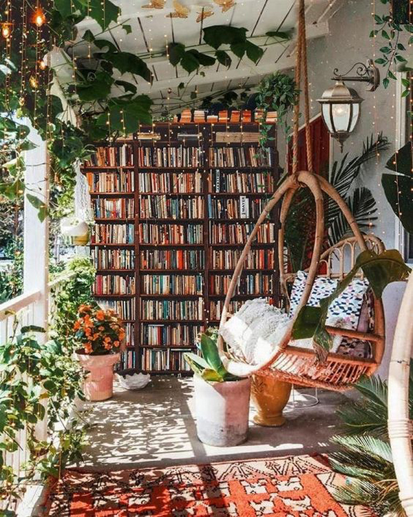 outdoor-reading-nook-with-bohemian-style