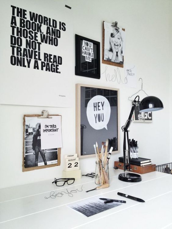 simple-office-desk-organozation-with-gallery-wall