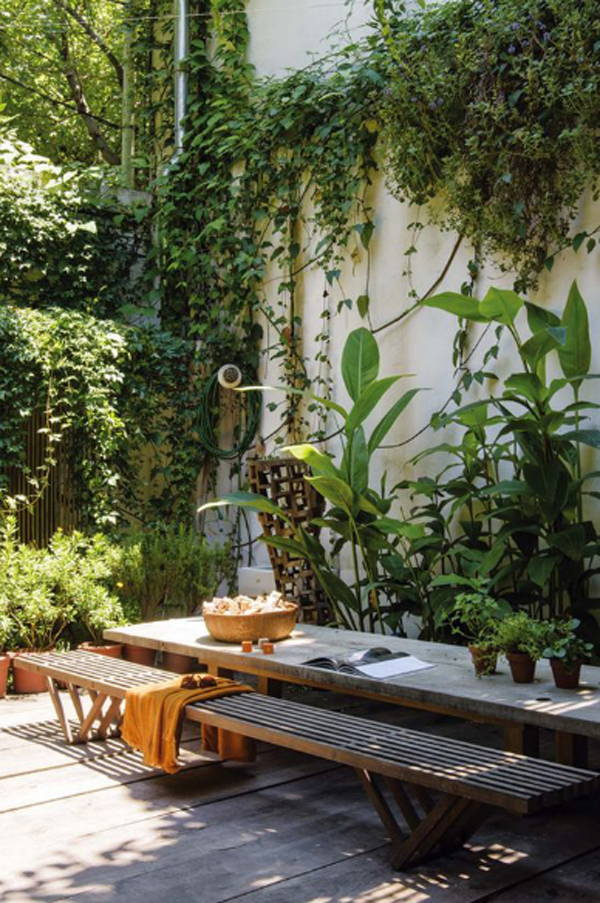 cozy-backyard-dining-areas