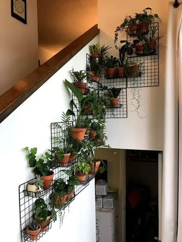 grid-wall-staircase-plant-ideas