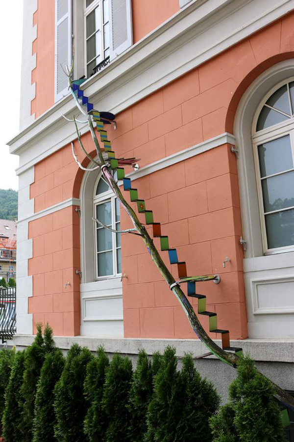 unusual-cat-ladders-with-splash-of-color