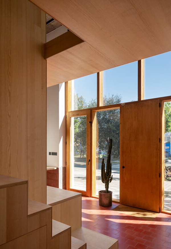 wood-and-glass-office-front-door-design