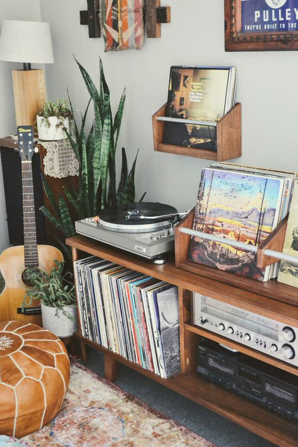 diy-handmade-vinyl-record-racks