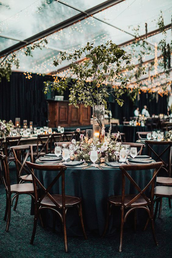 gothic-inspired-wedding-decor-with-glass-roof