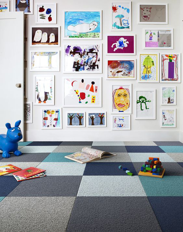 kids-playroom-with-gallery-wall