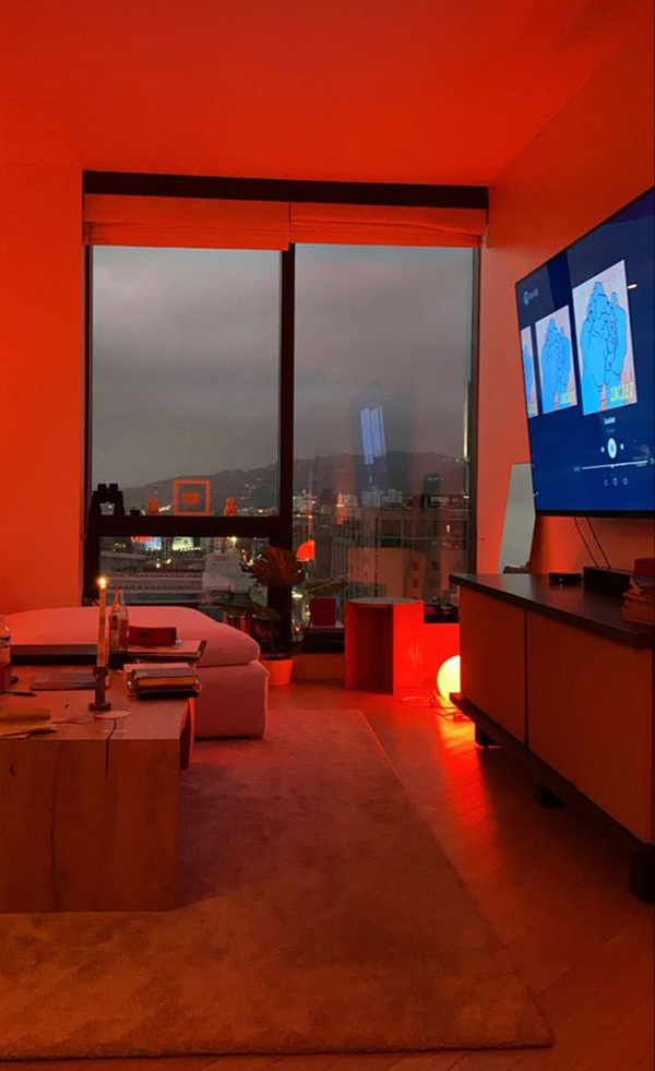 aesthetic-red-light-room-decor