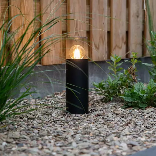 simple-and-modern-outdoor-lights
