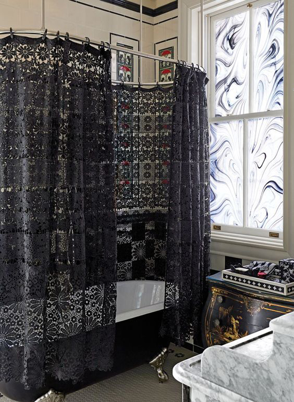 classic-halloween-bathroom-curtains