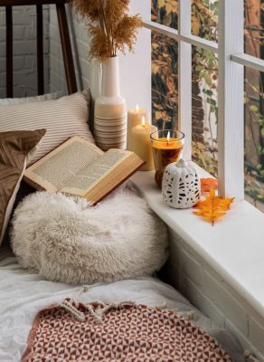 cozy-indoor-fall-reading-nook-with-a-view