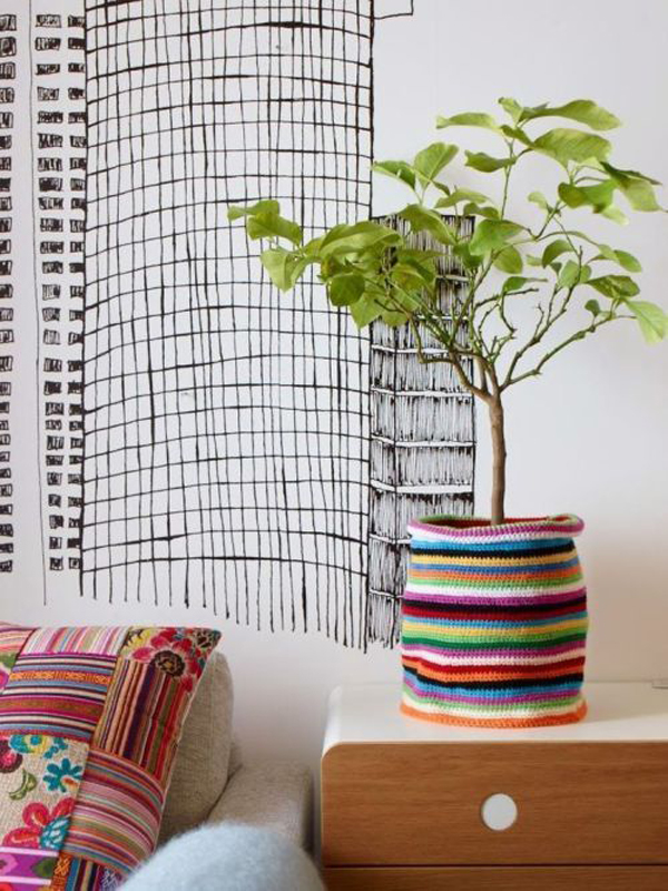colorful-diy-knitting-plant-pot-covers