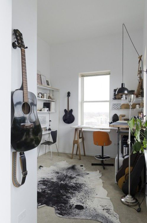 cool-home-office-with-guitar-theme