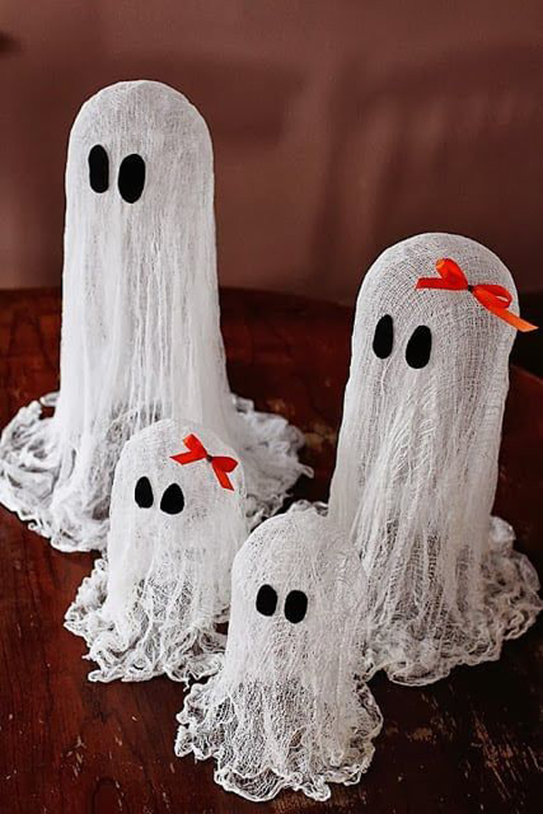 20 Creative DIY Ghost Halloween Decor For Indoors