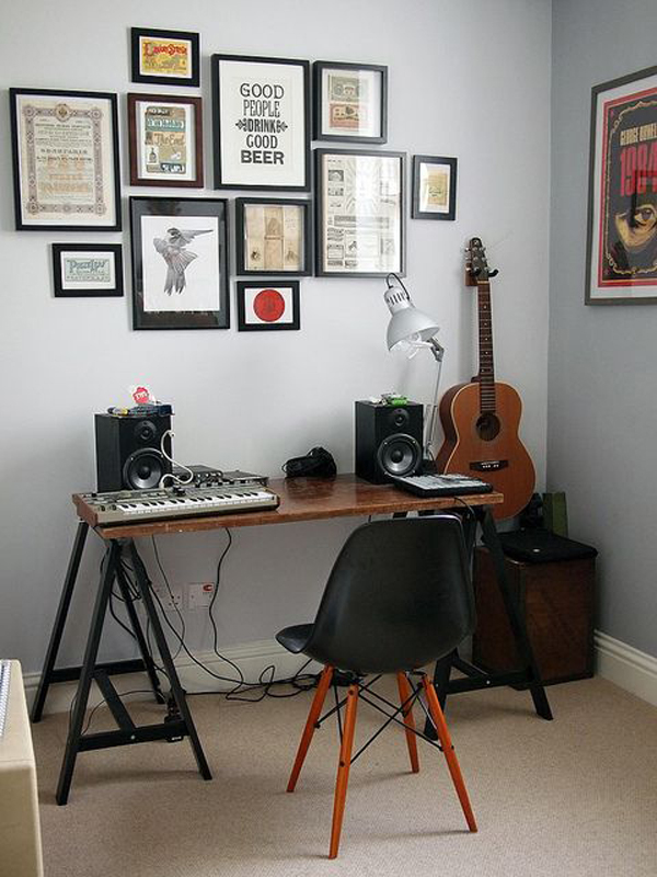 small-home-office-design-for-music-lovers