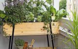 space-saving-raised-bed-garden-for-balcony
