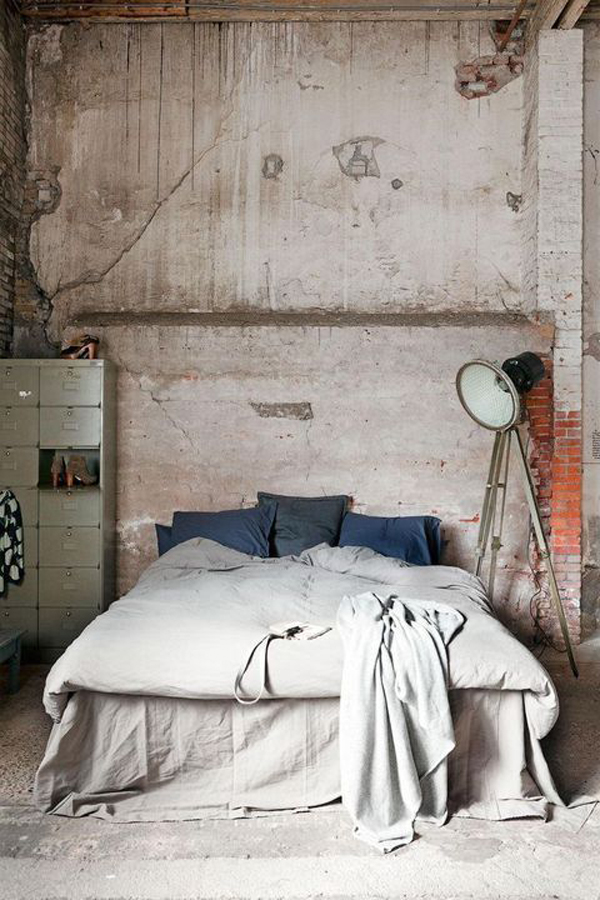 industrial-style-bedroom-with-tripod-floor-lamp