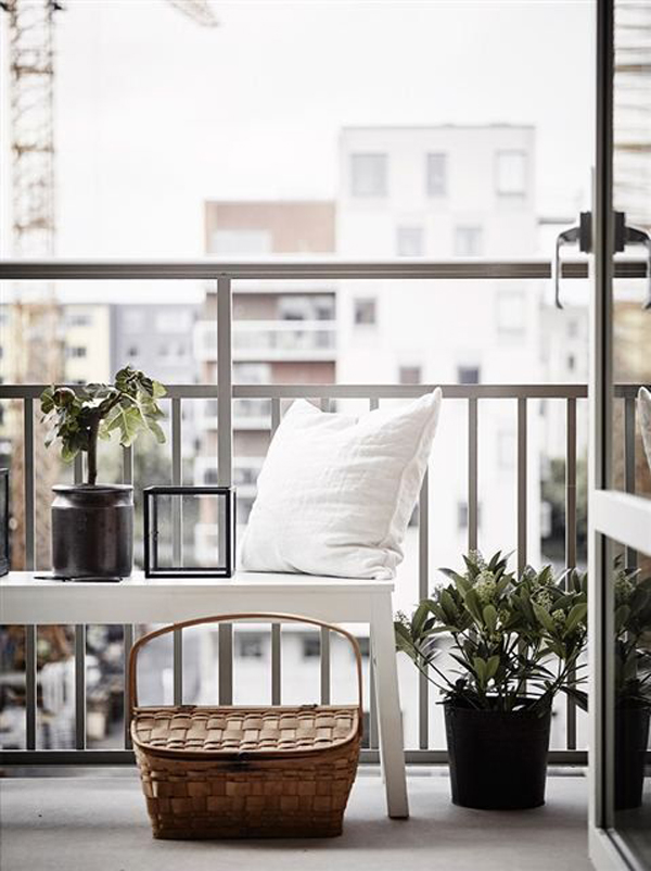 men-apartment-balcony-ideas-with-benches