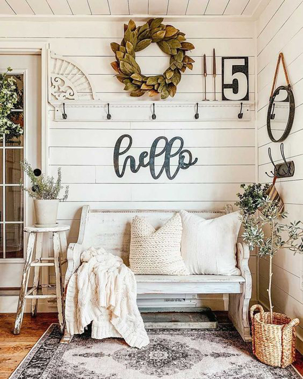 stylish-farmhouse-entryway-decor-for-winter