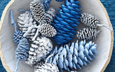 blue-and-white-pinecones-decor-for-christmas