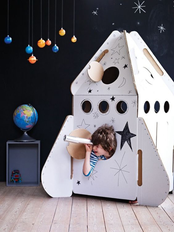 diy-cardboard-rocket-for-playroom