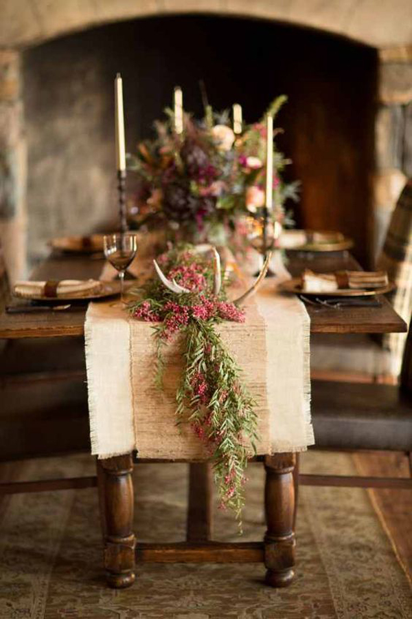 rustic-christmas-tablescapes-for-holiday-season