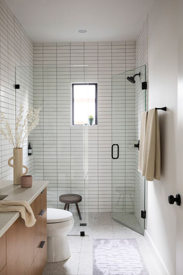 scandinavian-chic-bathroom-shower-ideas