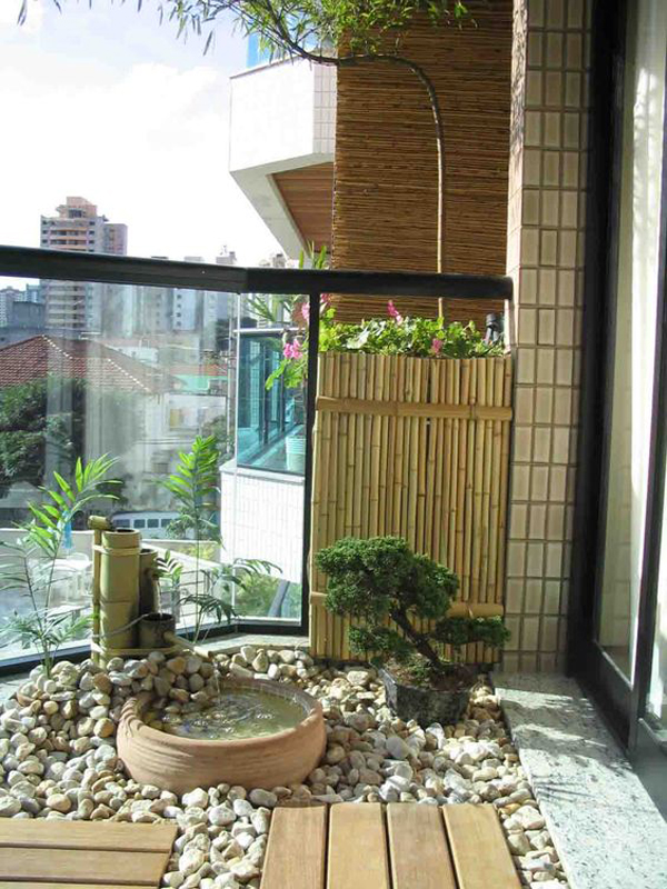 simple-and-minimalist-japanese-balcony-ideas