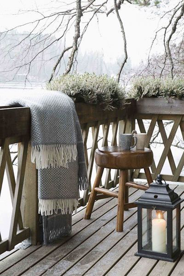 warm-and-cozy-balcony-design-with-for-cold-days