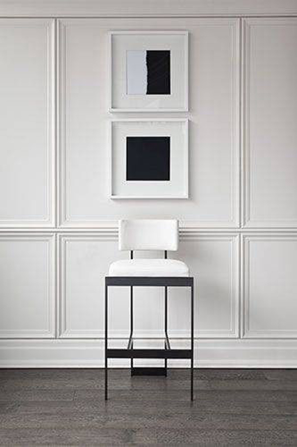 monochrome-wall-moulding-ideas-with-mirror