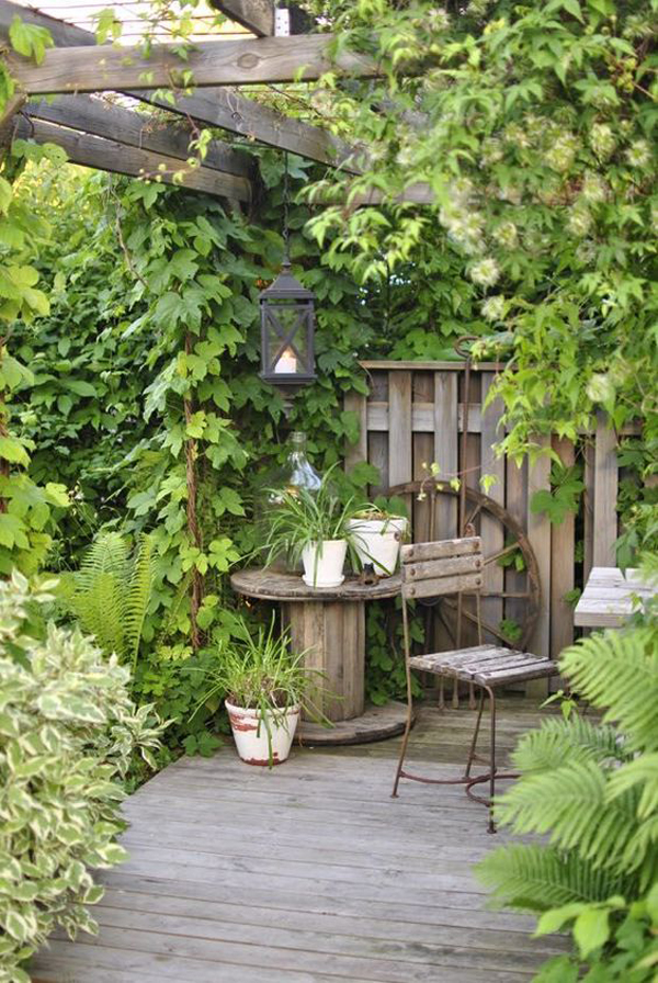 nature-inspired-garden-nook-decking-ideas