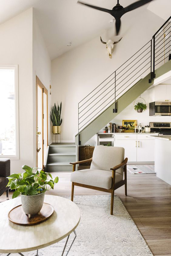 stylish-kitchen-interior-design-in-under-the-stairs