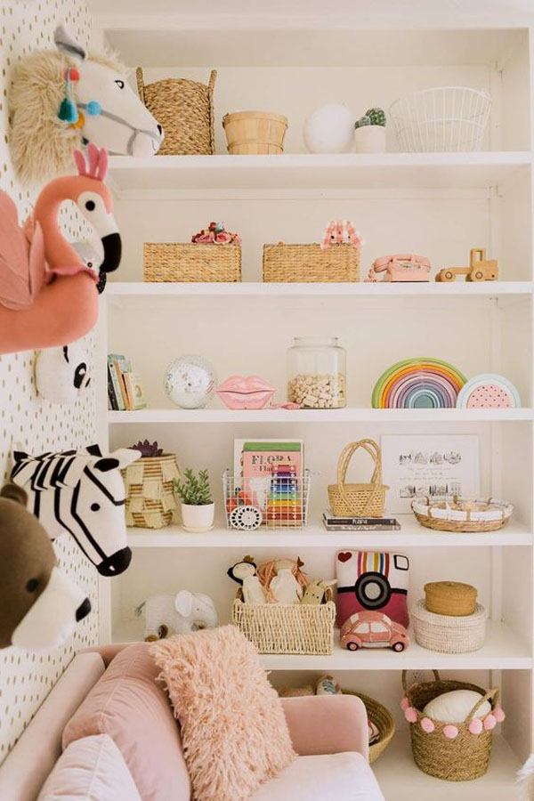 tiny-playroom-ideas-with-wall-mounted-shelf