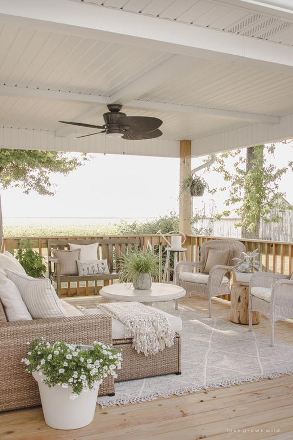 outdoor-patio-living-room-decking-ideas