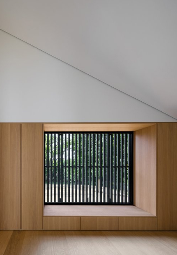 wood-window-seating-design
